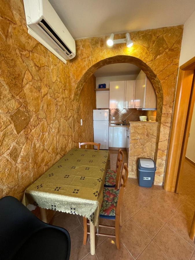 Holiday House Jakasa Trogir Exterior foto