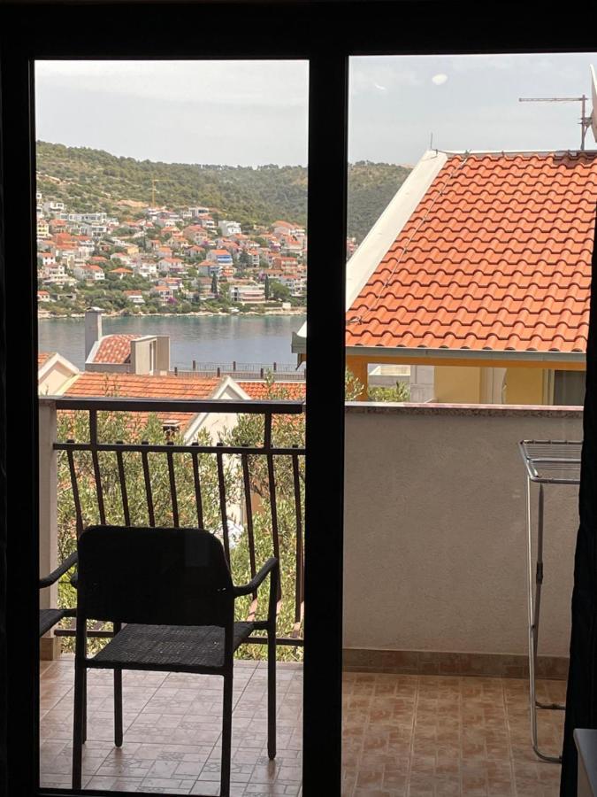 Holiday House Jakasa Trogir Exterior foto