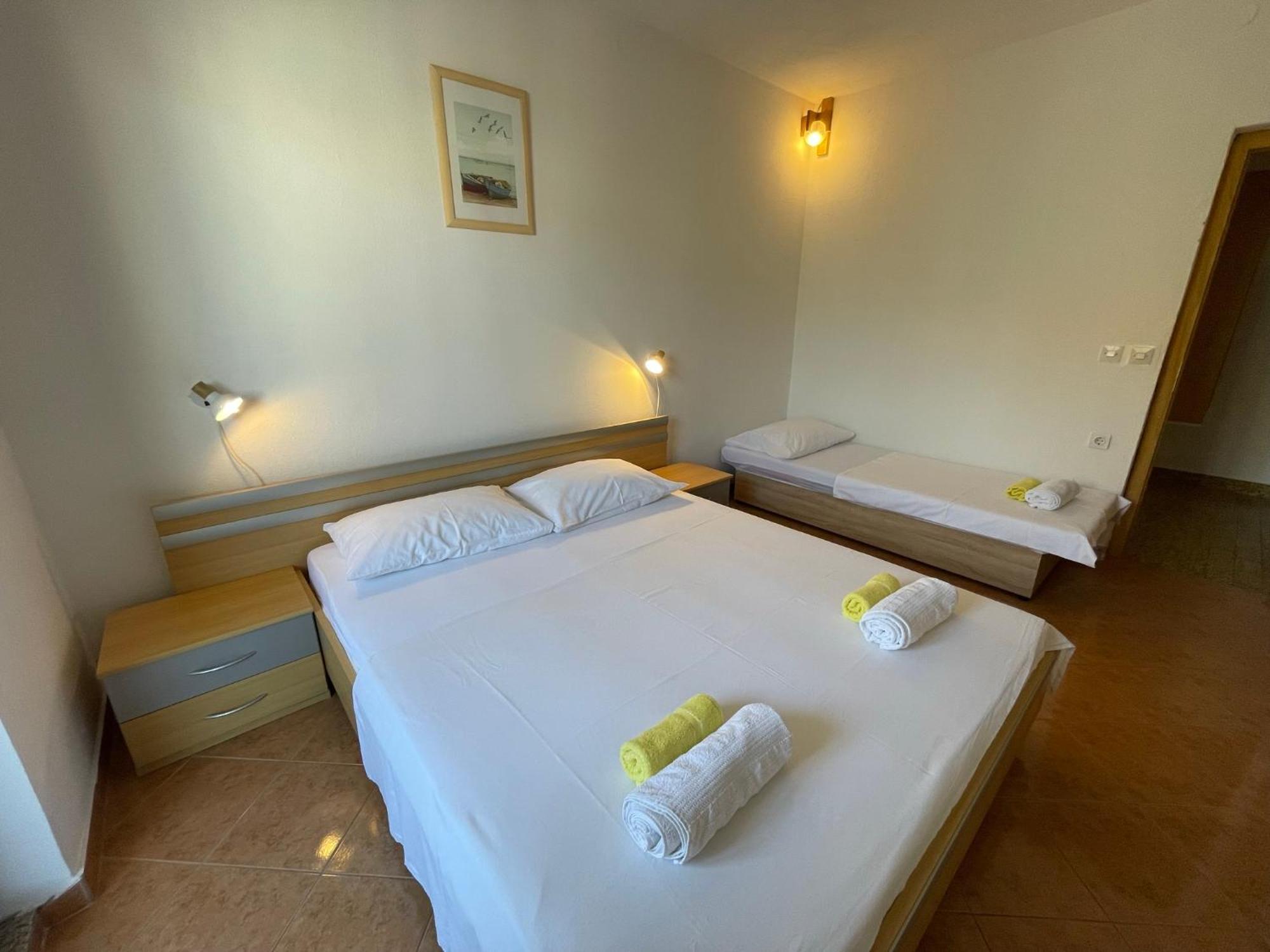 Holiday House Jakasa Trogir Exterior foto